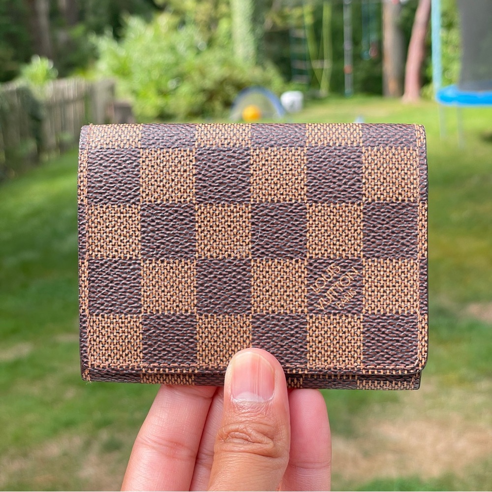Lv card holder